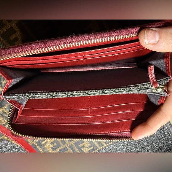 Fendi purse - Picture 6 of 17